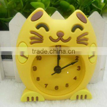 2015 lastest cartoon character customized pantone color cheap fashion colorful luminous silicone table clock