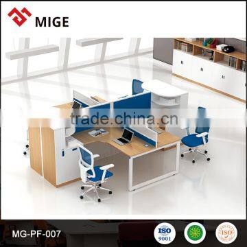 Modern 4 seater office workstation cubicle partition