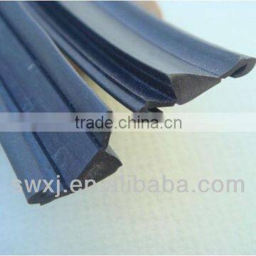 Extruded PU/PVC extrusion seal strip