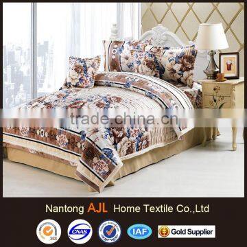 Natural Design Super Soft Cotton Twin Size Quilt