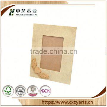 Simple Cheap Hanging Natural China Factory Desk Guitar Shaped Wooden Photo Frame photo-4