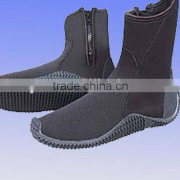 High quality 3-5mm neoprene diving boots BT03 for diving surfing boating or paddling for adult in black