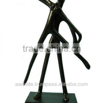 ROMEO & JULIET Beautiful Solo Sobar Dancing Couple Aluminum Figurine