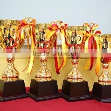 Custom New Design Sports Prize Alloy Cup Trophy Award