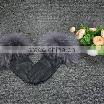 New Product Winter Finger Sheepskin Leather Gloves With Grey Raccoon Fur Cuff