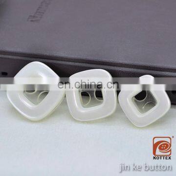 Factory 2 Holes Pure White Pearl Color Resin Plastic Coat Button In Square Shape For Shirt, Coat ,Garment