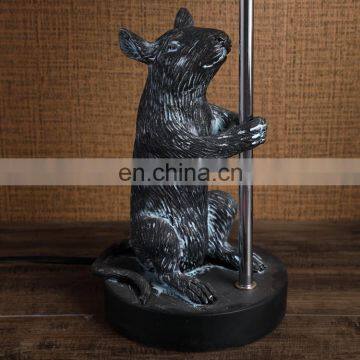 European Modern Design Iron Material Mice Shape Animal Shape Table Lamp for Hotel Home Decor photo-7
