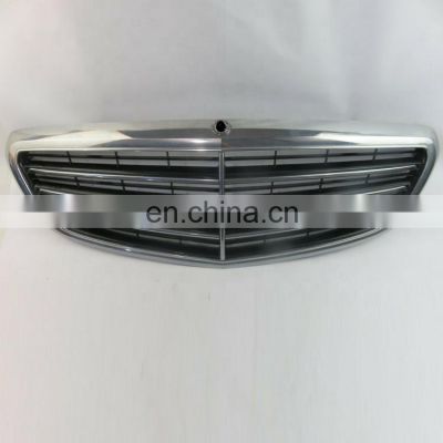 OEM 2058801583 Front Chrome Grille for Mercedes Benz C Class C300 Luxury Sedan 2015