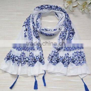 Autumun Winter Fashion Blue And White Porcelain Printing Cotton Pashmina Scarf With Tassel