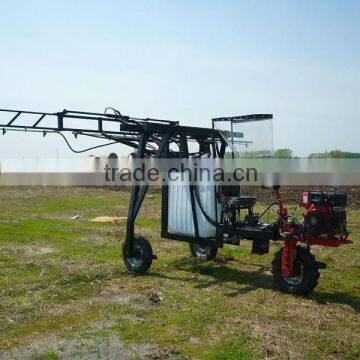 13HP 400L self propelled sprayer