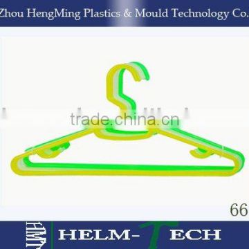 Flat Plastic Coat Hanger-HMT6619