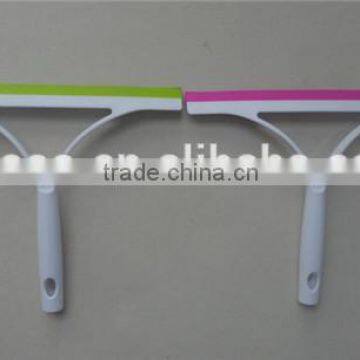 Anti slip glass window wiper