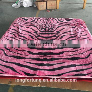 China Suppliers Quilt Blankets Rebel Wholesale 100% Polyester Knitted Cuddly Blanket Wool Acrylic Polyester photo-3