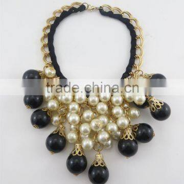 Europe styles baroque pearl necklace