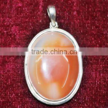 Plain Pendant With Stone