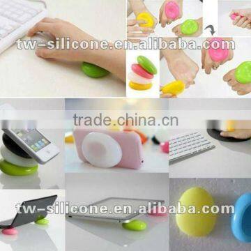 Multifunctional Smart Pebble shape holder