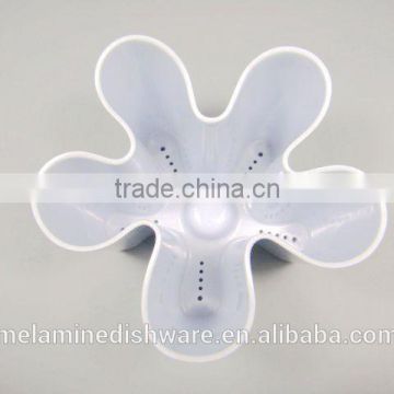 Flower shaped latest design white solid color melamine ware kitchen ware utensils