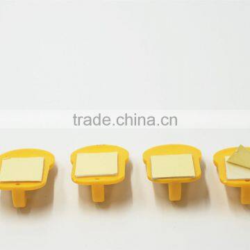 4pcs Strong Sticky Sticker Smile Face Plastic Self Adhesive Wall Hook photo-2