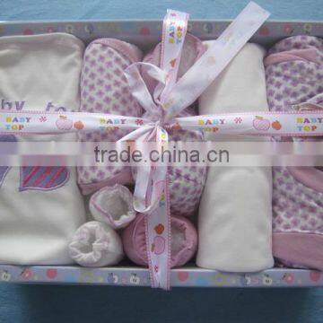 Lovely Design Comfortable Soft Fabric Newborn Baby Clothing Gift Set