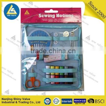 compact sewing kit with thread spools&seam ripper&needles