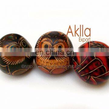 Handmade Peruvian Owls Made of Carved Gourd photo-3