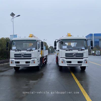 Dongfeng 5-ton crane mounted lifting and transportation vehicle