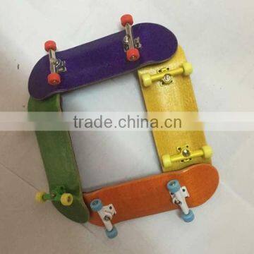 Wholesale China complete blank fingerboard deck Canadian maple wood skateboard with bearing wheels Free shipping