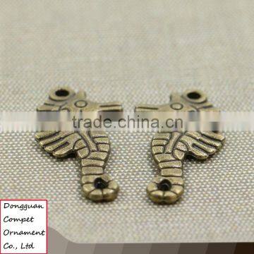 Wholesale Antique Brass Retro Stereo Zinc Alloy Hippocanpal Pendant photo-2