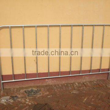 Hot sale super quality powered coated crowd control barrier