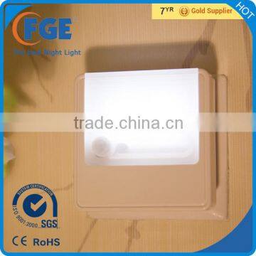 Traditional Auto LED Nightlight