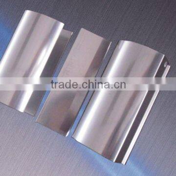Polishing aluminum frame profile for shower room