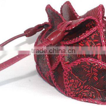 2016 Lady Fashion Handbag Good Quality Leather Material Cute Color Design photo-3