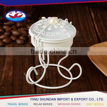 New arrival trendy style high fashion wedding favors candy plastic box for sale