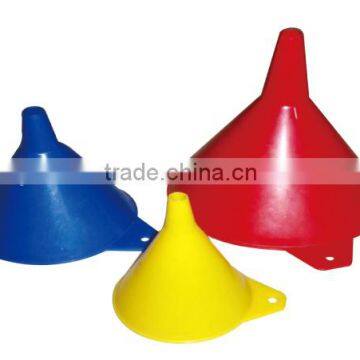 Plastic funnel