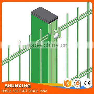 2d double fence panel with garden