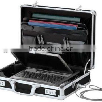 17" Aluminum Locking Briefcase/Laptop Case