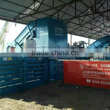 Automatic hyraulic scrap carton baler