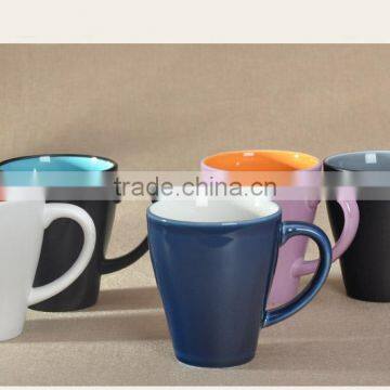 Haonai high quality hot sale heart shape ceramic coffee cup