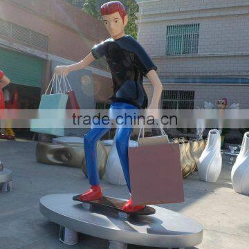 Fiberglass shopping man character for mall decoration