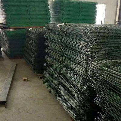 Customizable Green Security 3D Folding Welded Wire Mesh Fence for School Playground photo-4