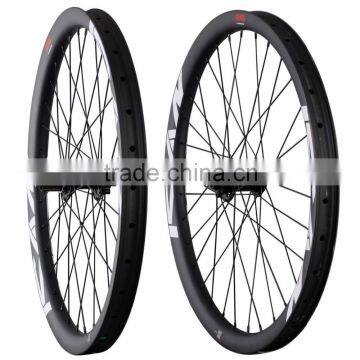 Carbon 26er wheels all mountain bike wheels tubeless ready hookless wheels