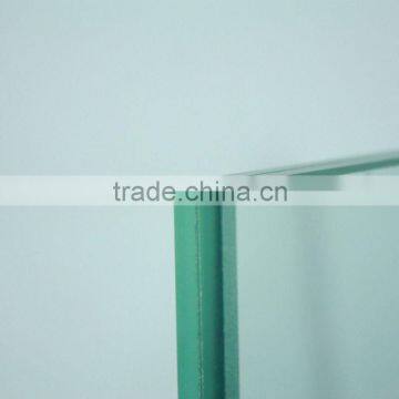 12.76mm Laminated glass roof with polished edge
