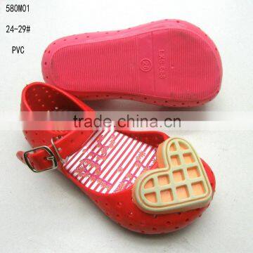 PVC hole vamp girls sandals with heart-shape decoration