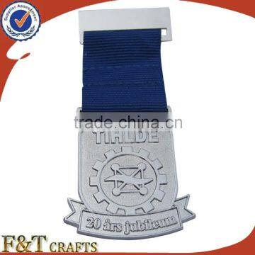 Custom design silver metal gearwheel replica medals