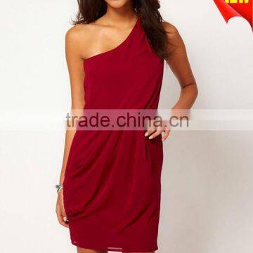 women red dress with a one shoulder neckline D-1433