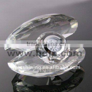 Exquisite crystal shell decoration