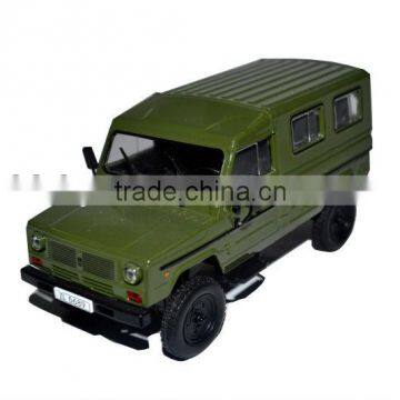 1:43 scale diecast metal Jeep truck model