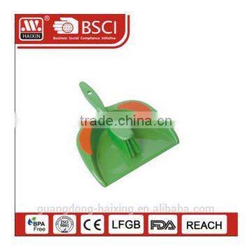 Popular plastic dustpan set w/brush