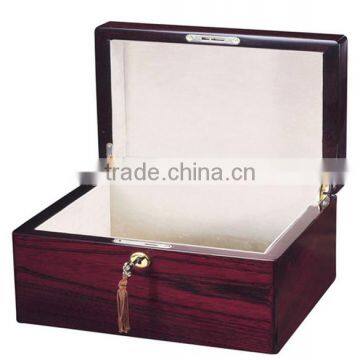 Simple Style Memorial Chest Cremation Wooden Urn for Ashes photo-4