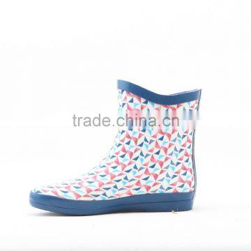 bright color woman short rubber rain boots,rubber gumboots